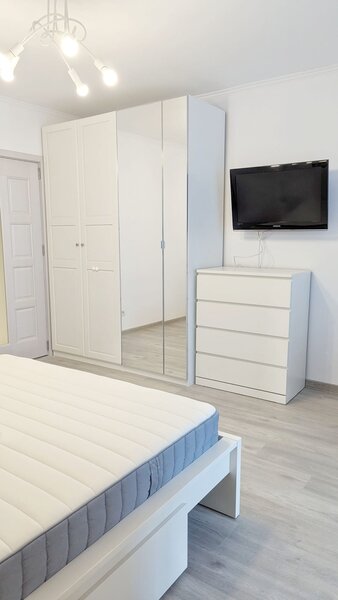 Metrou Dristor, Decebal, Prima Inchiriere, Studio 40 mp, Boiler, AC