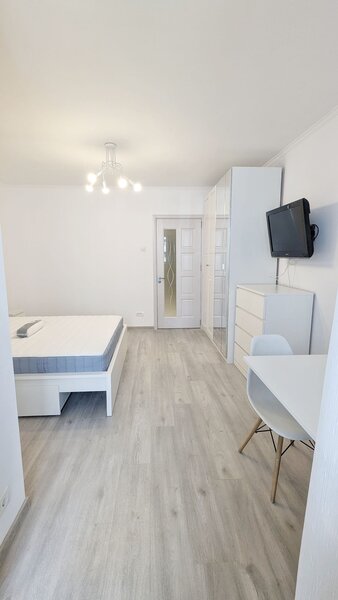 Metrou Dristor, Decebal, Prima Inchiriere, Studio 40 mp, Boiler, AC