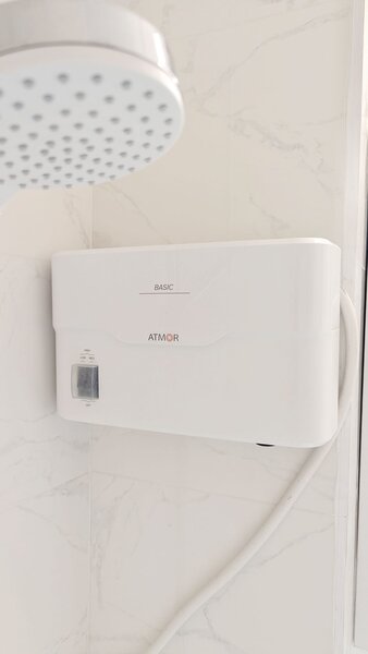 Metrou Dristor, Decebal, Prima Inchiriere, Studio 40 mp, Boiler, AC