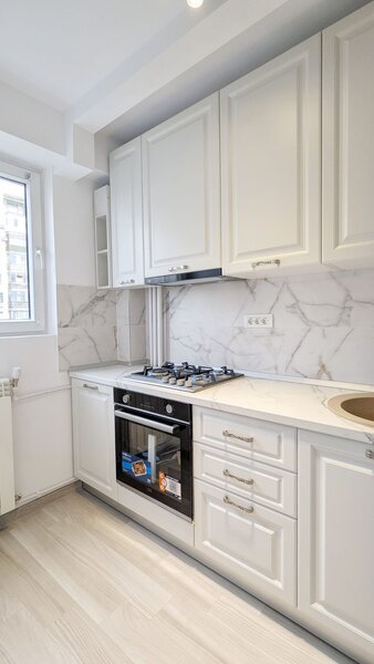 Metrou Dristor, Decebal, Prima Inchiriere, Studio 40 mp, Boiler, AC